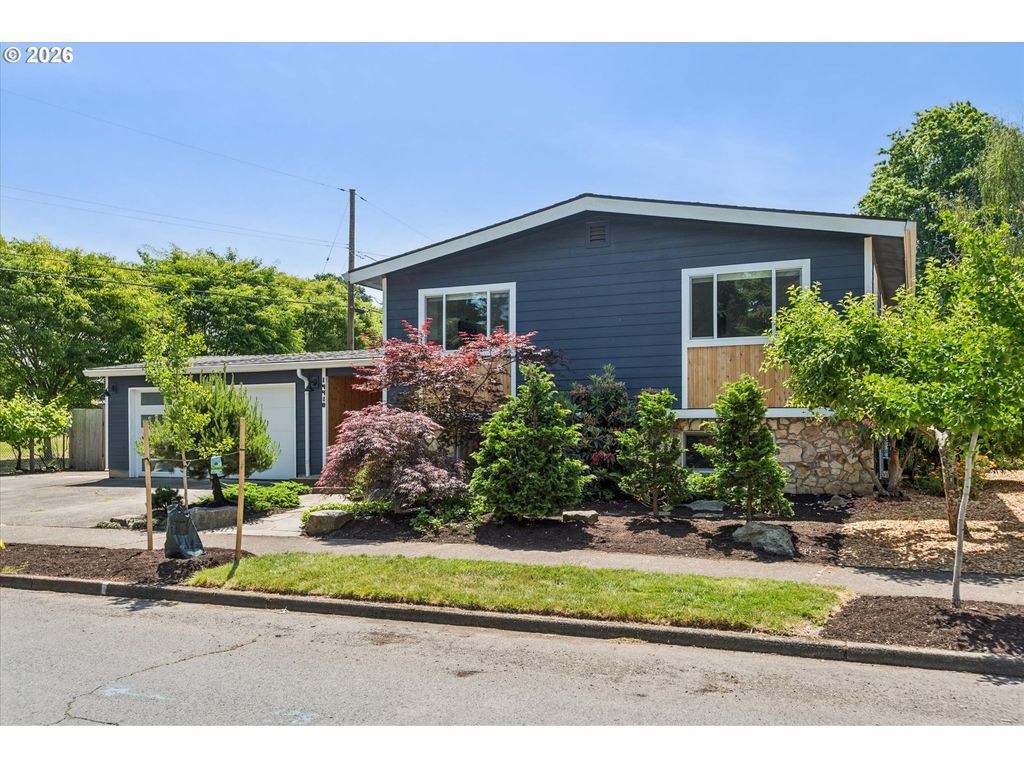 14410 Ne SACRAMENTO St, Portland, OR 97230