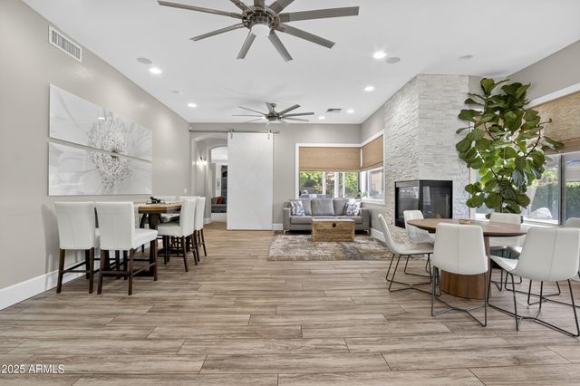 1333 N CLIFFSIDE Drive, Gilbert, AZ 85234