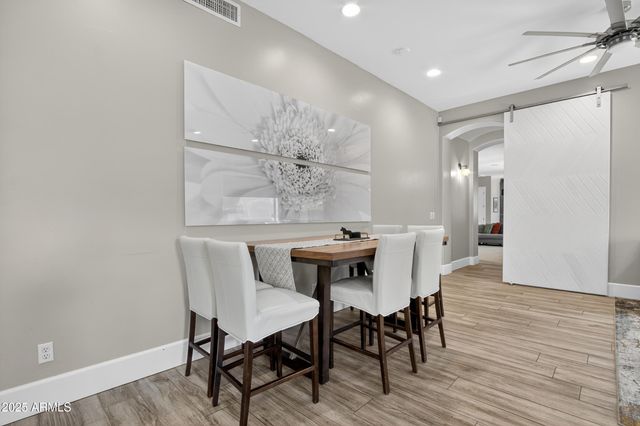 1333 N CLIFFSIDE Drive, Gilbert, AZ 85234