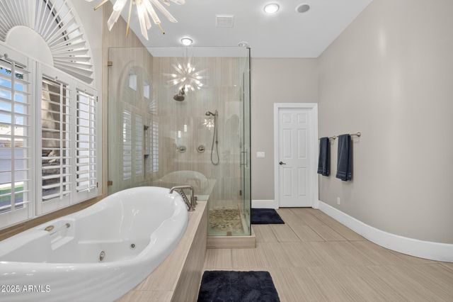 1333 N CLIFFSIDE Drive, Gilbert, AZ 85234