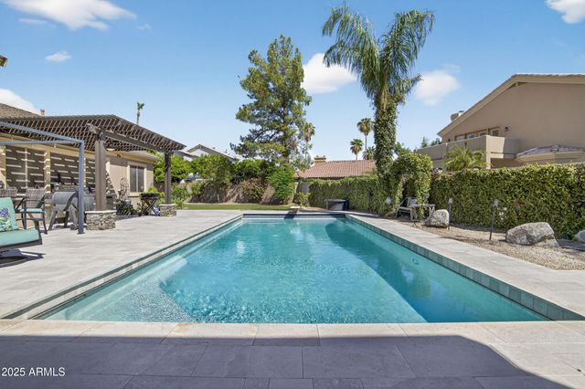 1333 N CLIFFSIDE Drive, Gilbert, AZ 85234