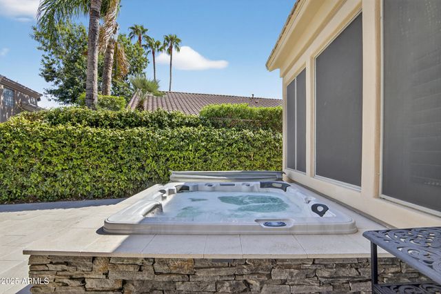 1333 N CLIFFSIDE Drive, Gilbert, AZ 85234