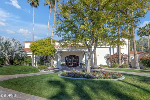 1333 N CLIFFSIDE Drive, Gilbert, AZ 85234