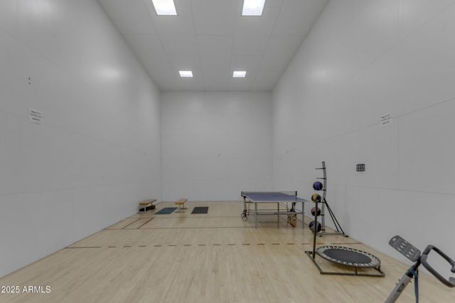 1333 N CLIFFSIDE Drive, Gilbert, AZ 85234