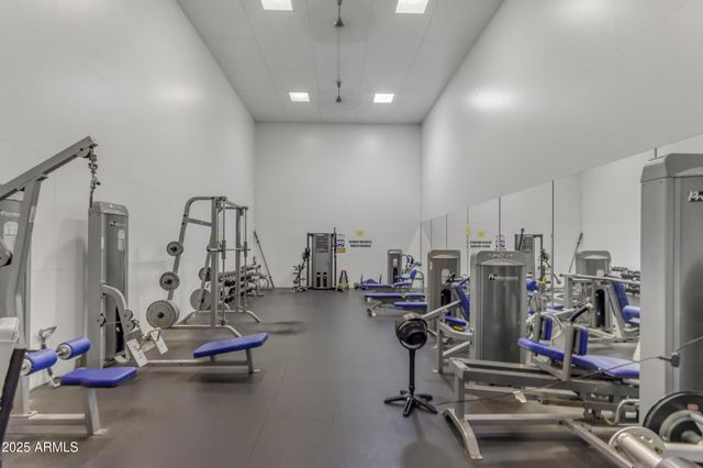 1333 N CLIFFSIDE Drive, Gilbert, AZ 85234