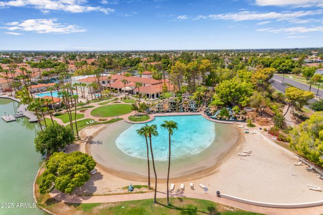 1333 N CLIFFSIDE Drive, Gilbert, AZ 85234