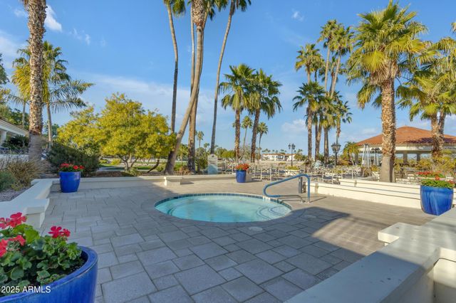 1333 N CLIFFSIDE Drive, Gilbert, AZ 85234