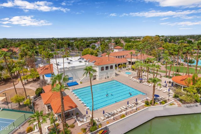 1333 N CLIFFSIDE Drive, Gilbert, AZ 85234