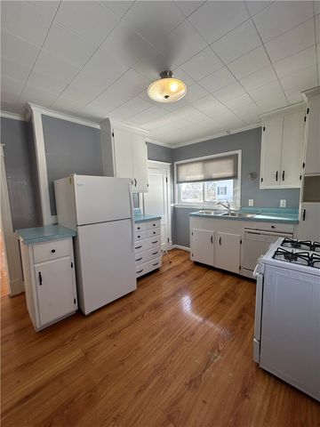 18 Hobson Avenue, North Providence, RI 02911