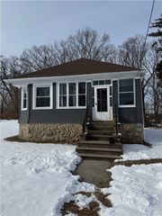 18 Hobson Avenue, North Providence, RI 02911