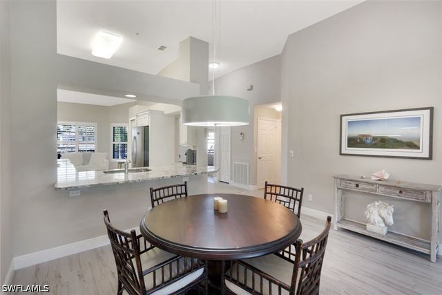 2235 Chesterbrook CT 203, Naples, FL 34109