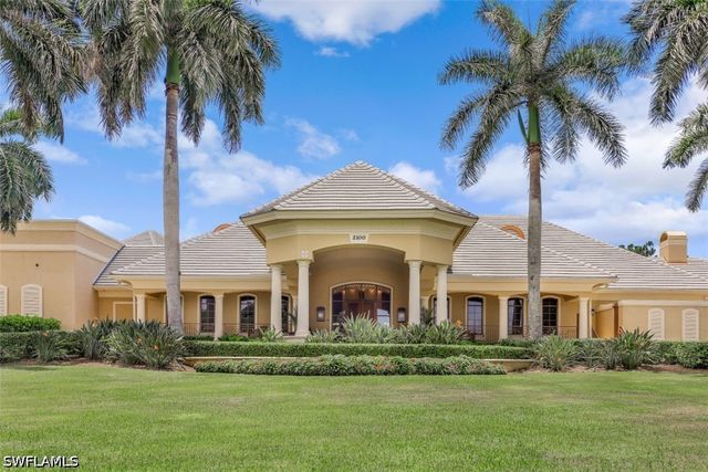 2235 Chesterbrook CT 203, Naples, FL 34109