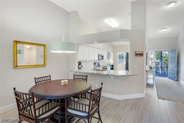 2235 Chesterbrook CT 203, Naples, FL 34109