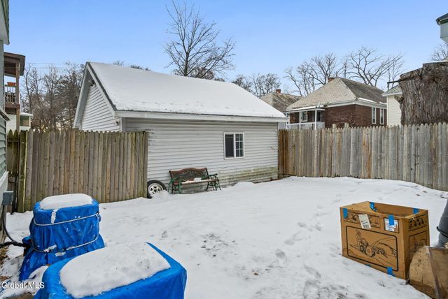 154 Elmer Avenue, Schenectady, NY 12308