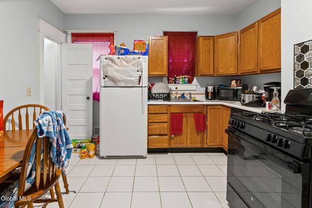 154 Elmer Avenue, Schenectady, NY 12308