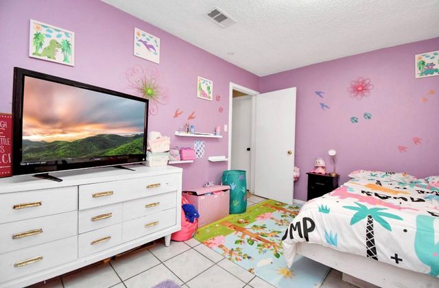 712 Meadowick Drive, Baytown, TX 77521