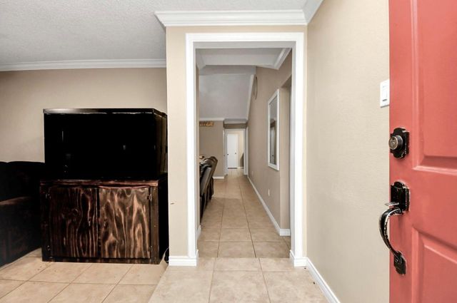 712 Meadowick Drive, Baytown, TX 77521