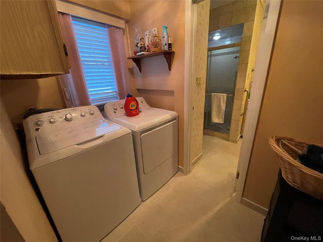 1286 America Avenue, West Babylon, NY 11704