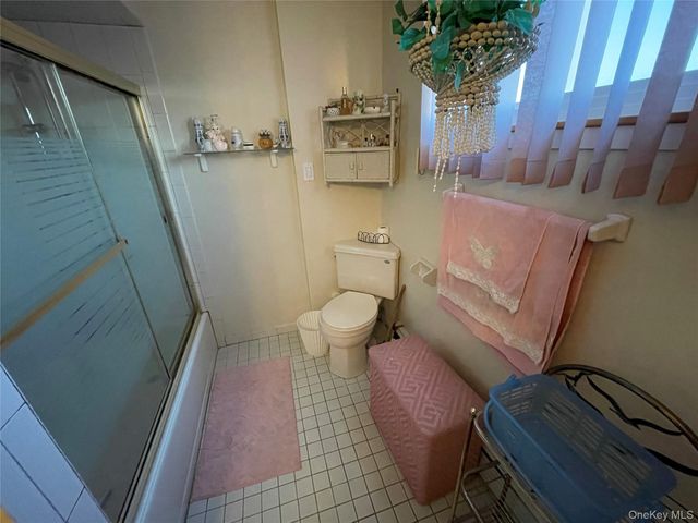 1286 America Avenue, West Babylon, NY 11704