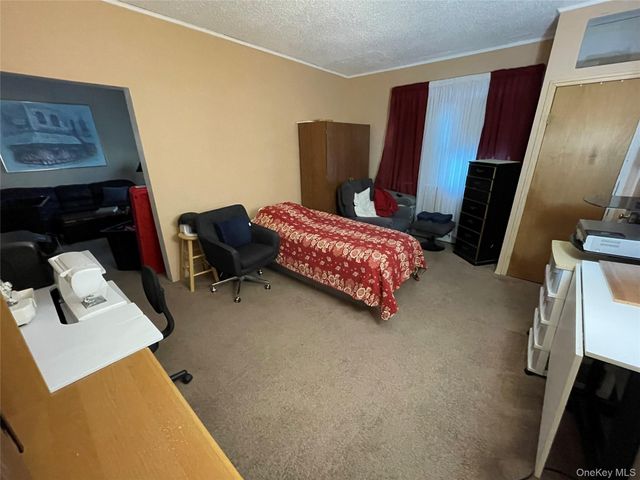 1286 America Avenue, West Babylon, NY 11704