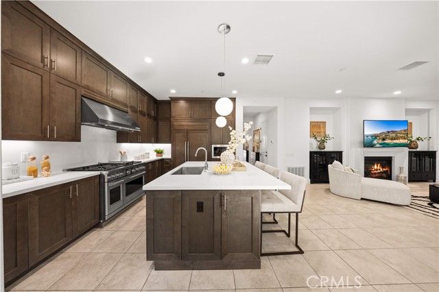 65 Glacier, Irvine, CA 92602