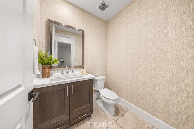 65 Glacier, Irvine, CA 92602