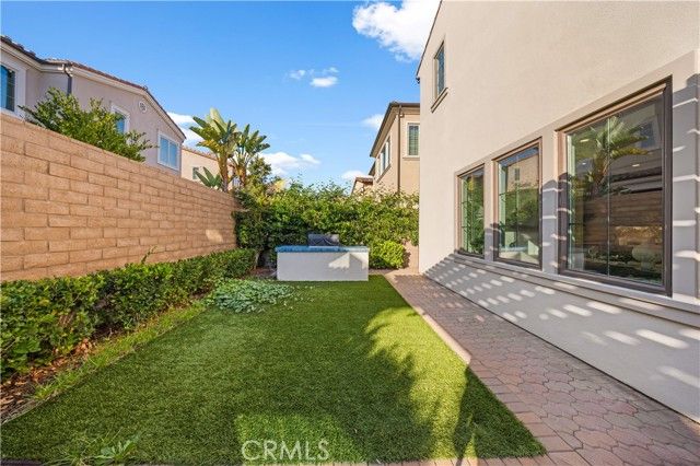 65 Glacier, Irvine, CA 92602