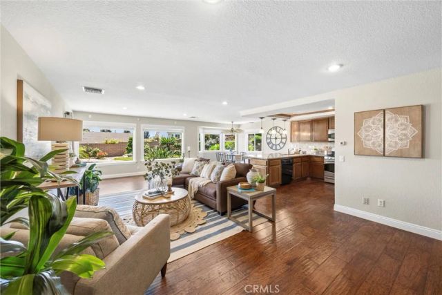 904 Pineridge St, Upland, CA 91784