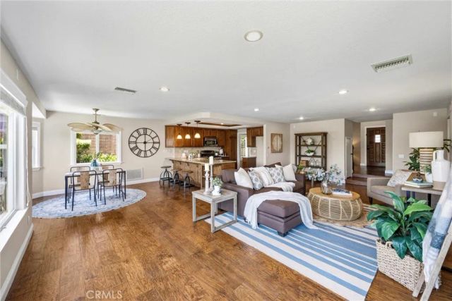 904 Pineridge St, Upland, CA 91784