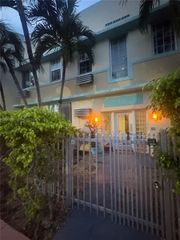 637 12th Street 6, Miami Beach, FL 33139