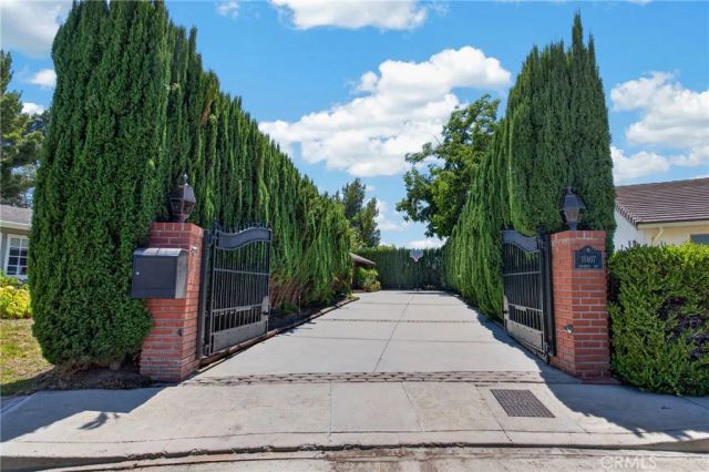 11407 Edenberg Avenue, Porter Ranch, CA 91326