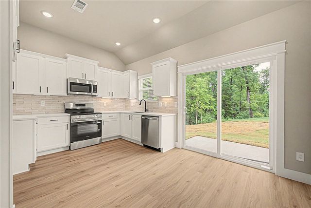 14 Brims Ness Lane, Bella Vista, AR 72715