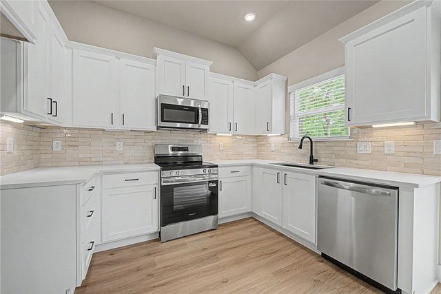 14 Brims Ness Lane, Bella Vista, AR 72715