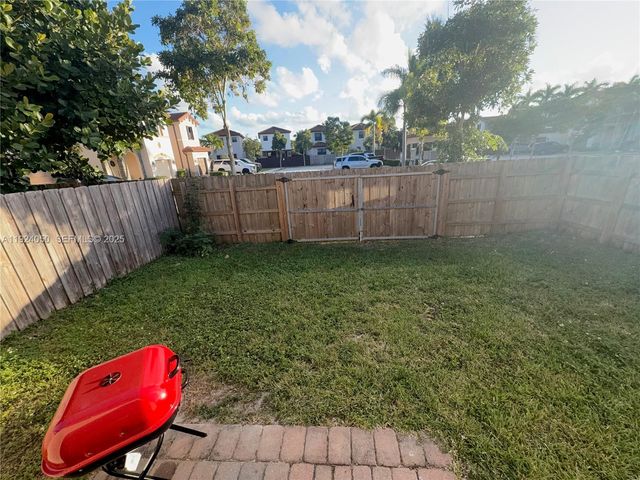 3736 NE 2nd Street, Homestead, FL 33033