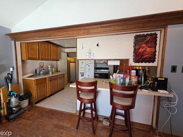 23400 Deziel Street, Saint Clair Shores, MI 48082