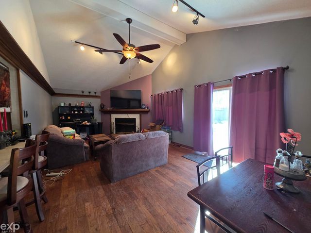 23400 Deziel Street, Saint Clair Shores, MI 48082