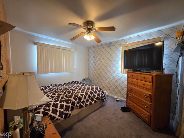 23400 Deziel Street, Saint Clair Shores, MI 48082