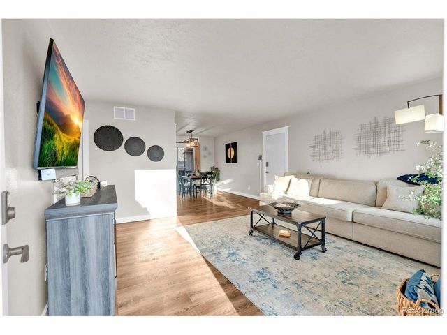 2010 Shawnee Dr, Colorado Springs, CO 80915