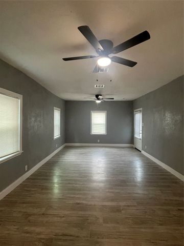 603 Wyatt Street, Waxahachie, TX 75165