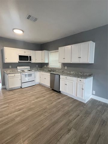 603 Wyatt Street, Waxahachie, TX 75165