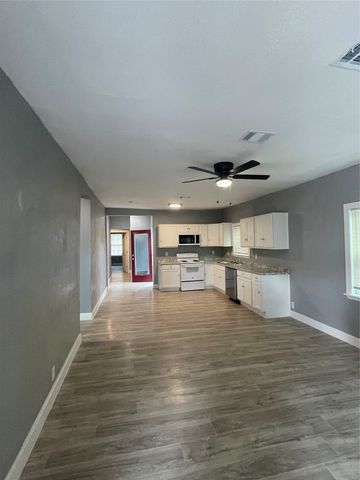 603 Wyatt Street, Waxahachie, TX 75165