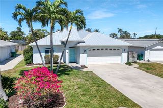 41 5th ST, Bonita Springs, FL 34134