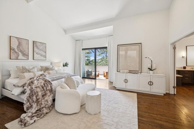 28 Mansion Court 727, Menlo Park, CA 94025