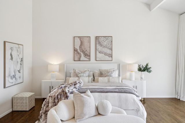 28 Mansion Court 727, Menlo Park, CA 94025
