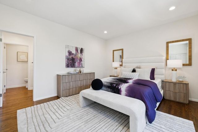 28 Mansion Court 727, Menlo Park, CA 94025