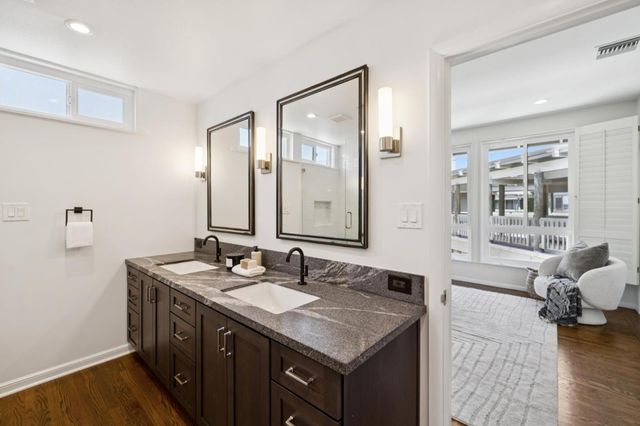 28 Mansion Court 727, Menlo Park, CA 94025
