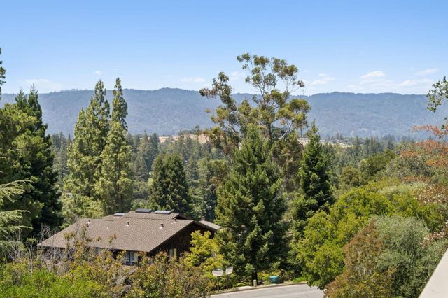 28 Mansion Court 727, Menlo Park, CA 94025