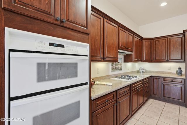 37303 S Vista Park Drive, Saddlebrooke, AZ 85739