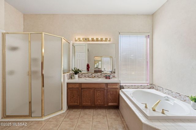 37303 S Vista Park Drive, Saddlebrooke, AZ 85739