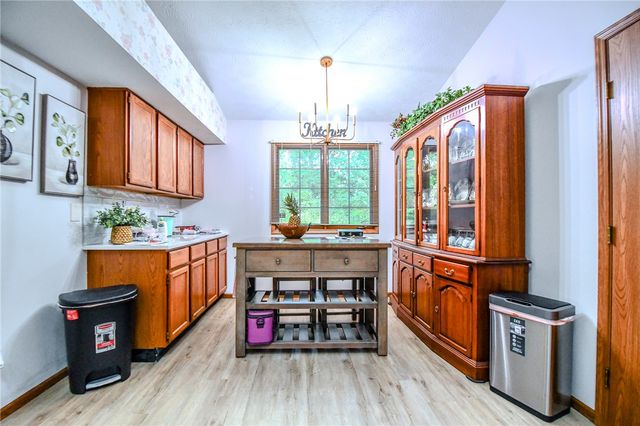 6700 Willow Creek Drive, Huber Heights, OH 45424